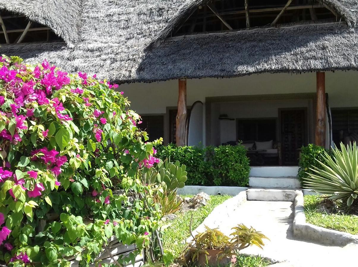 Sunset Beach Resort Watamu Exterior photo