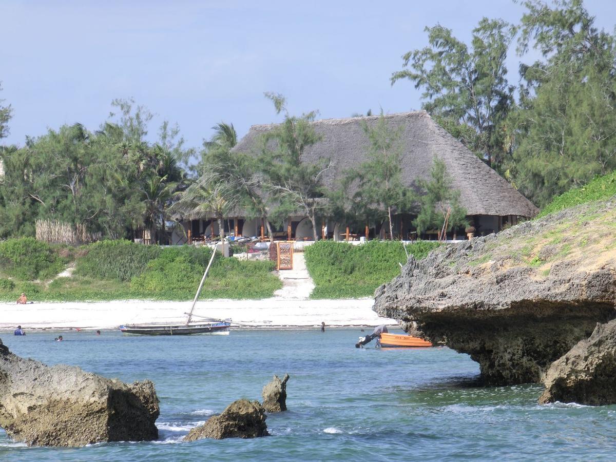 Sunset Beach Resort Watamu Exterior photo