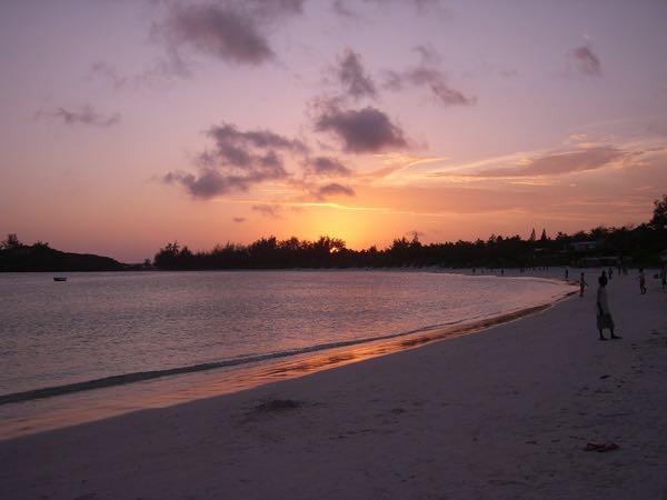 Sunset Beach Resort Watamu Exterior photo