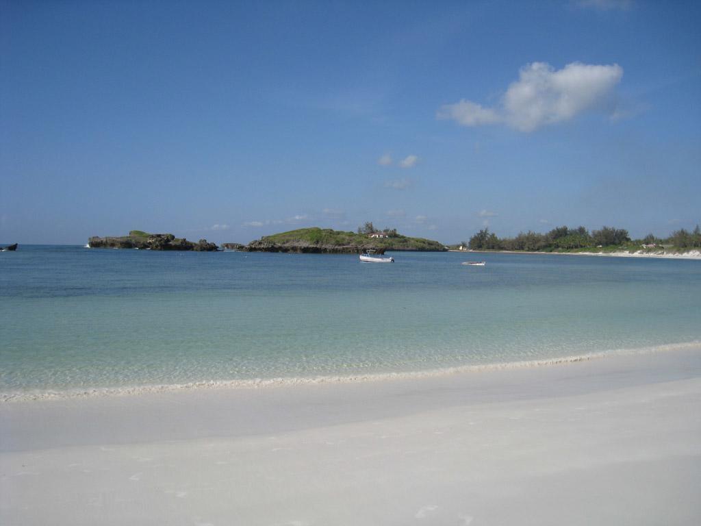 Sunset Beach Resort Watamu Exterior photo