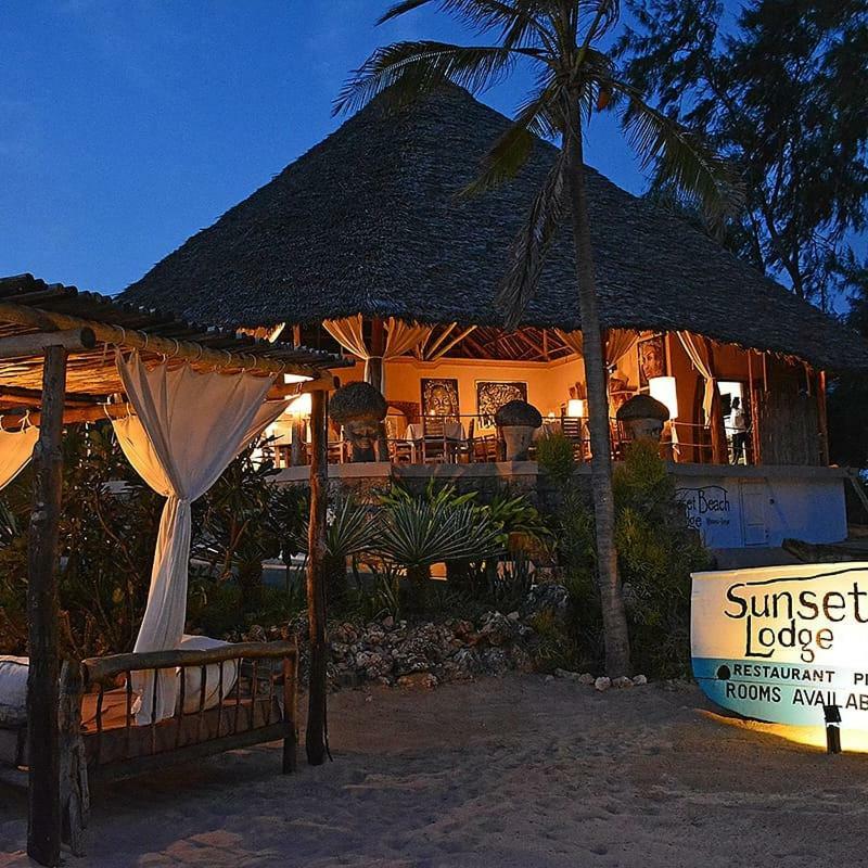 Sunset Beach Resort Watamu Exterior photo